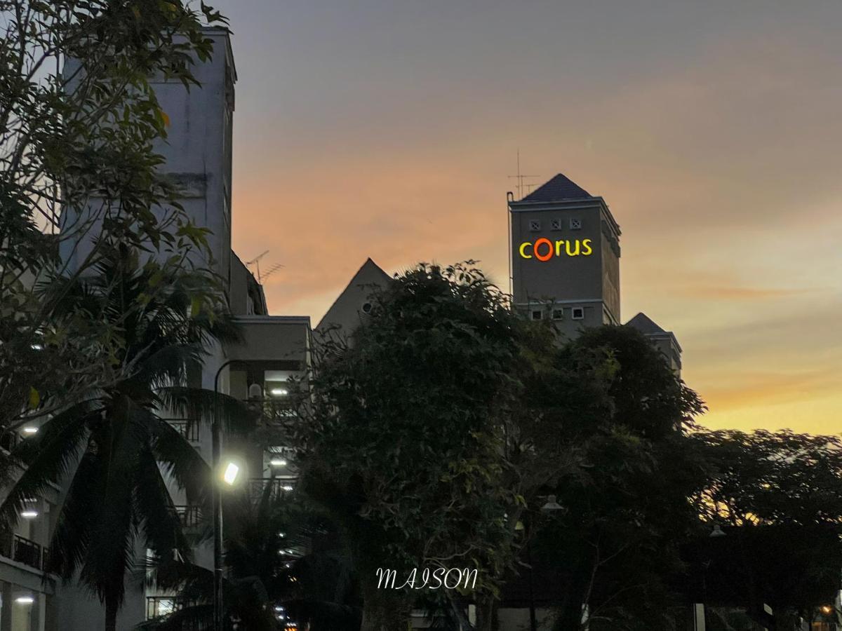 The Corus Suites Port Dickson By Maison Exterior foto